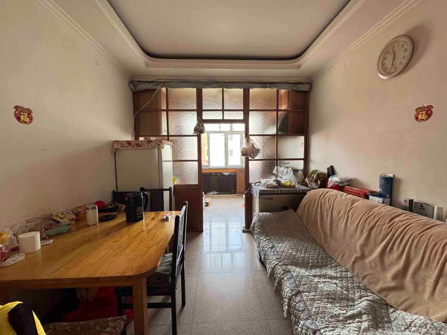 永红小区4楼低价急售