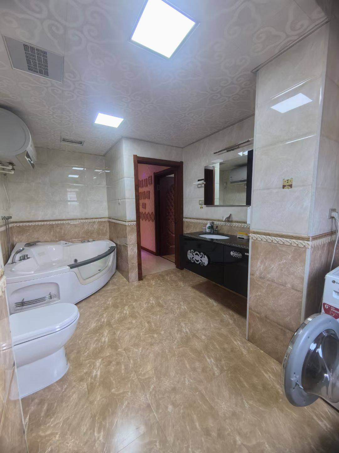 出售星河湾小区3楼