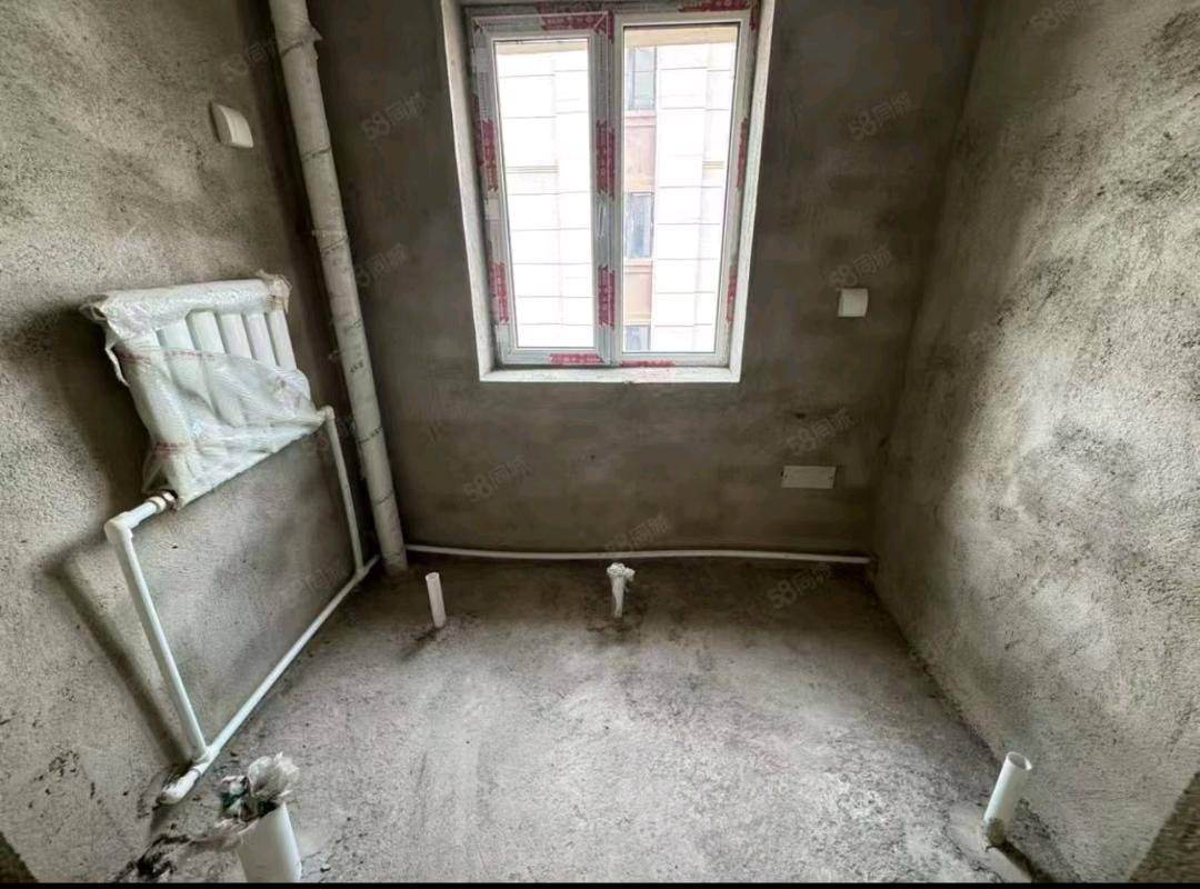 出售幸福里捡漏房