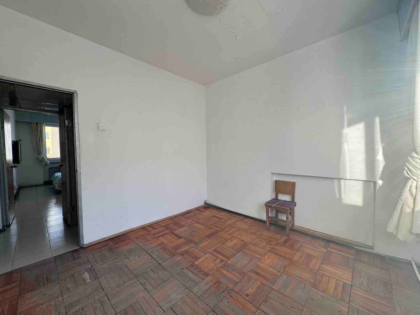 出售红升小区4楼