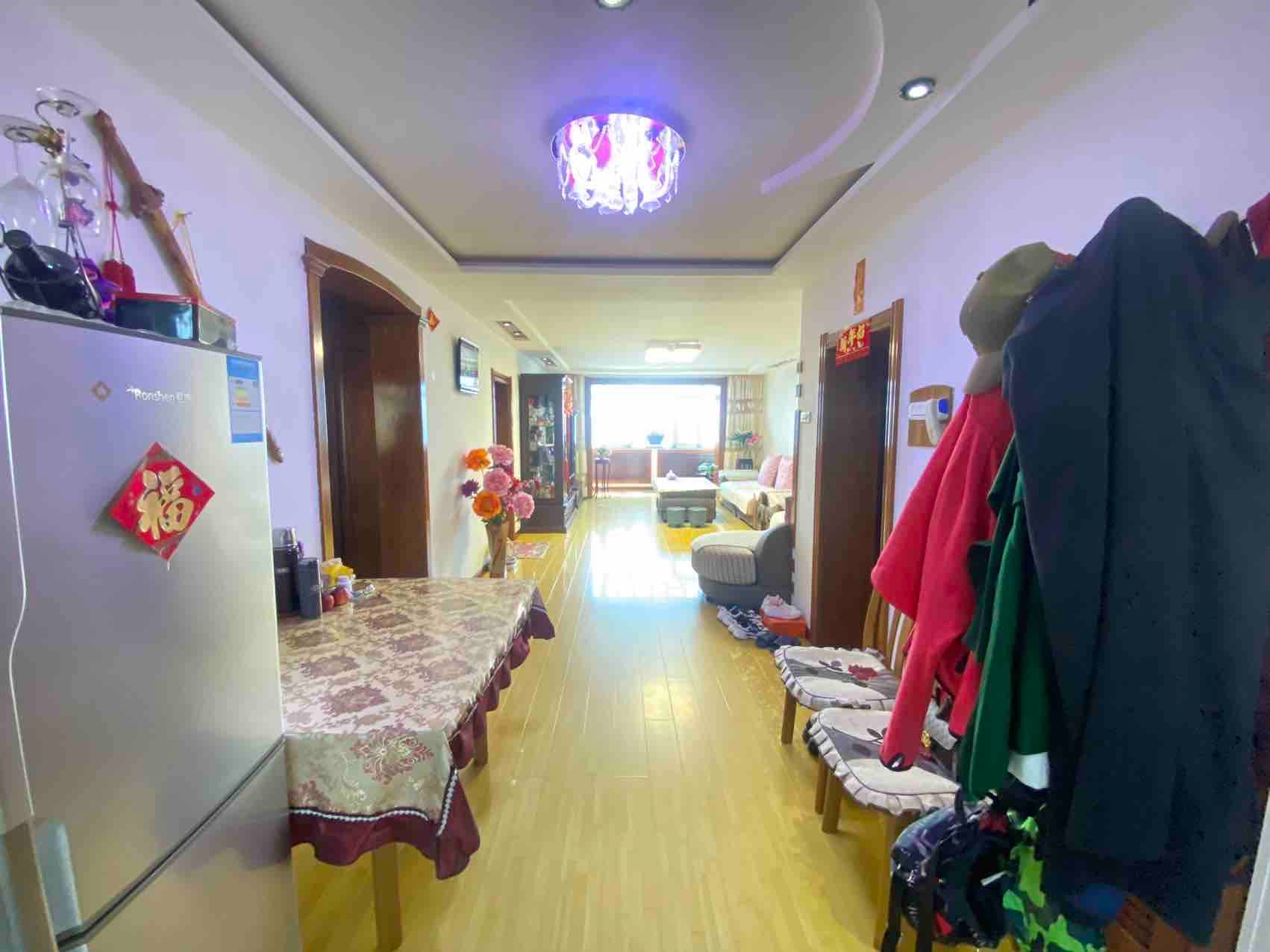 出售世纪园小区5楼